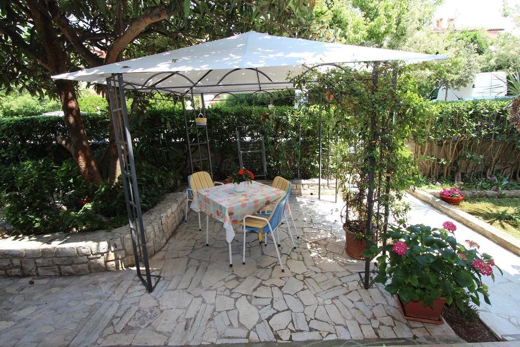 Apartments Lara Rovinj Extérieur photo