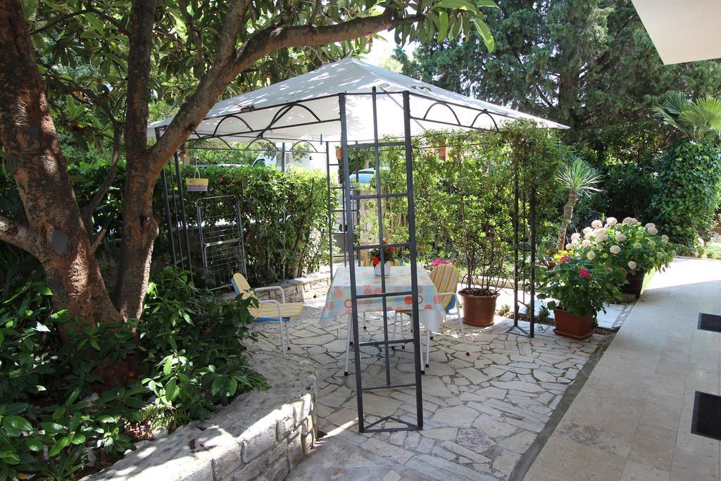Apartments Lara Rovinj Extérieur photo