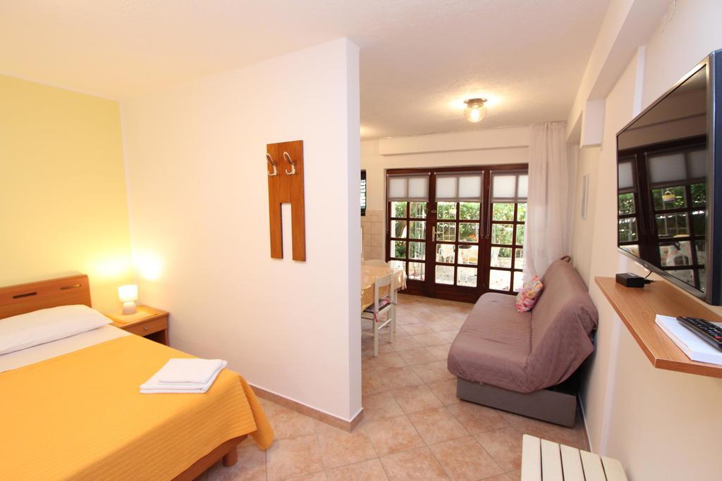 Apartments Lara Rovinj Extérieur photo